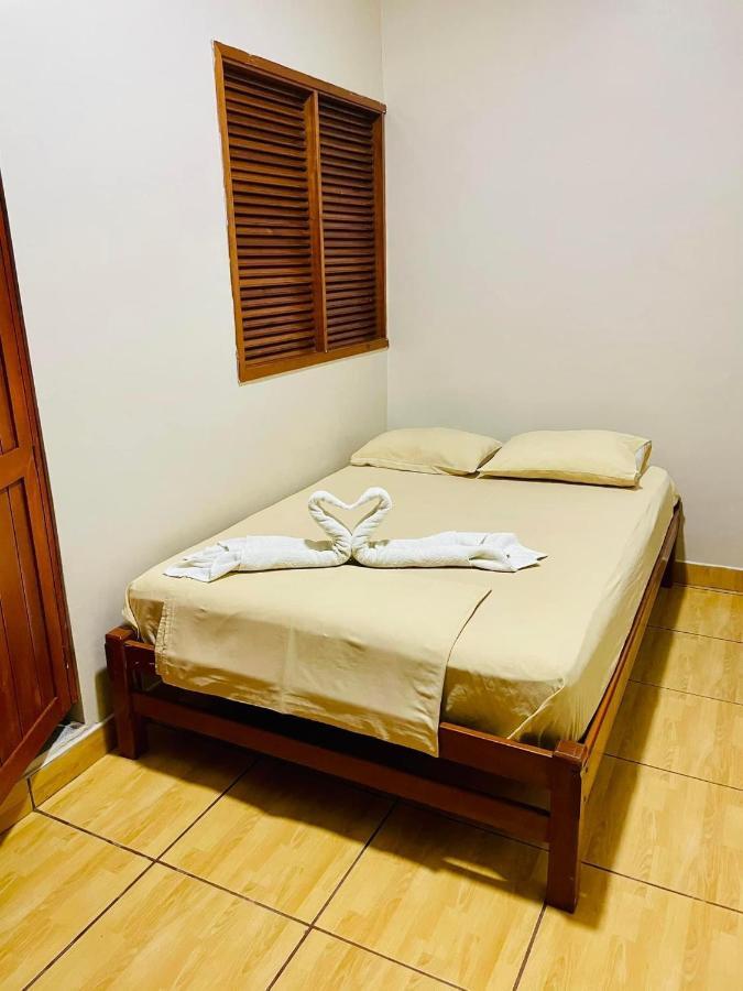 Alojamiento Tahuari Iquitos Ngoại thất bức ảnh
